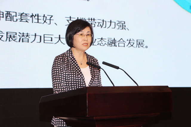 袭燕讲话.jpg