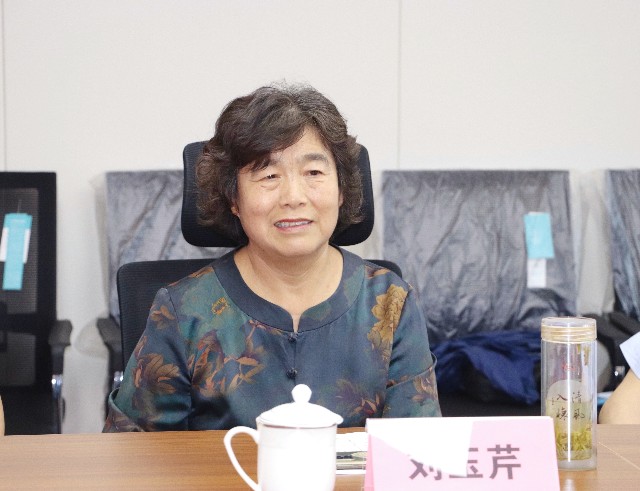 刘玉芹.jpg