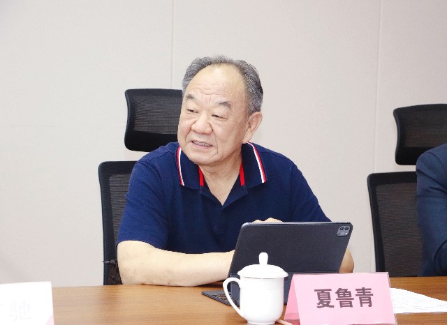 夏鲁青.jpg