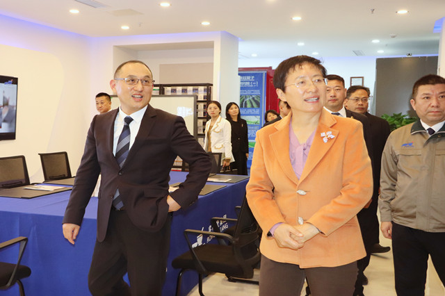 da5e468845fbe4bdc52fcd1f07a1efa_副本.jpg